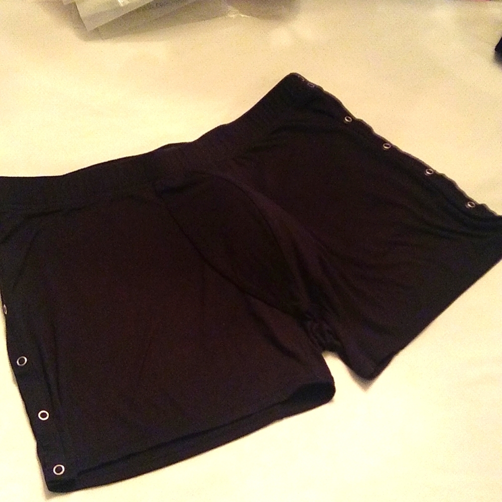 SNAP WEAR SHORTS